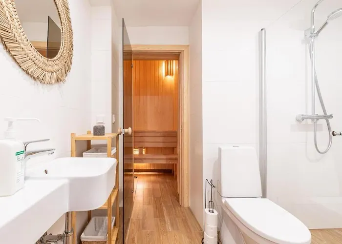 Lux Town Hall Square View Appartement *